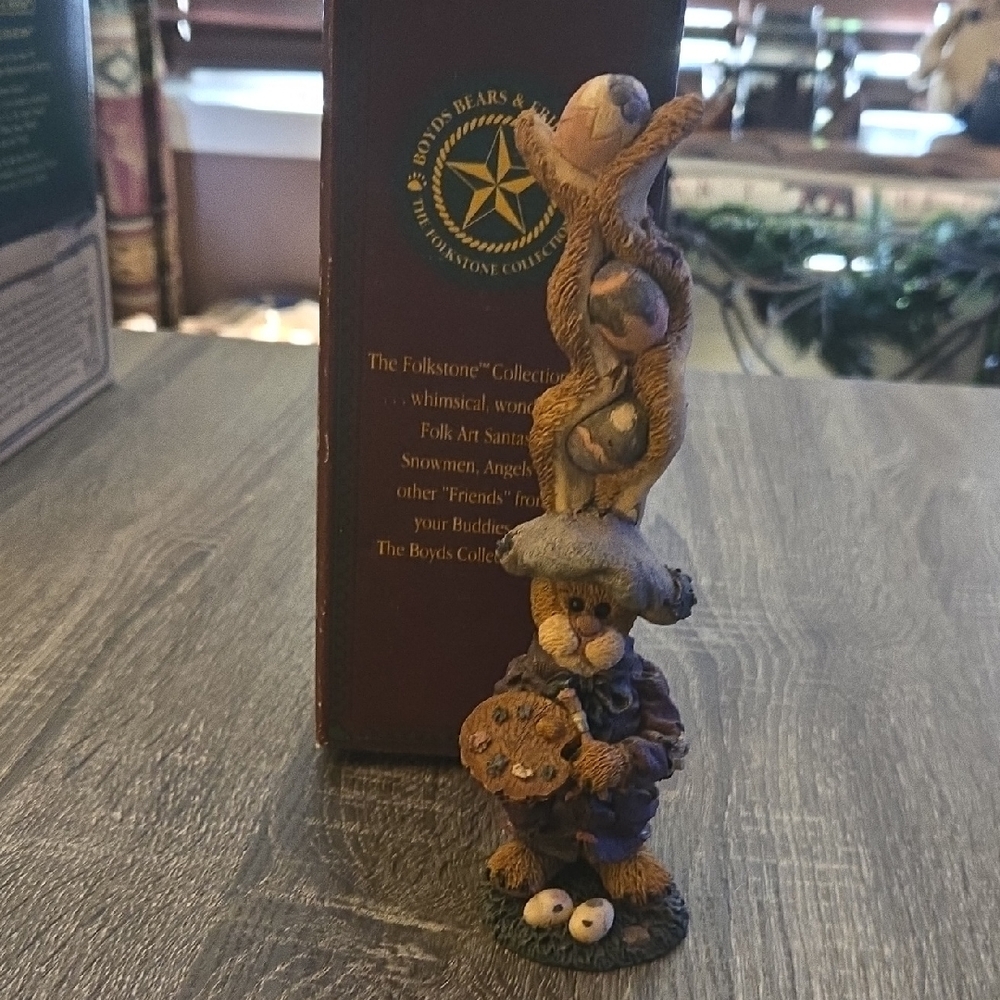 Boyds Bears Folkstone Bear with Heart and Star Figurine
